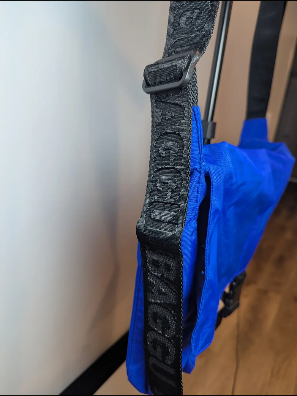 Baggu Nylon Messenger Bag Lapis Discontinued Color EUC Contemporary